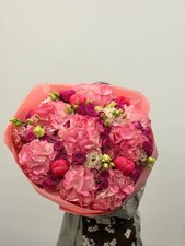 Rose-tinted reverie (hydrangea, peony, spray rose, lisianthus) - Grande