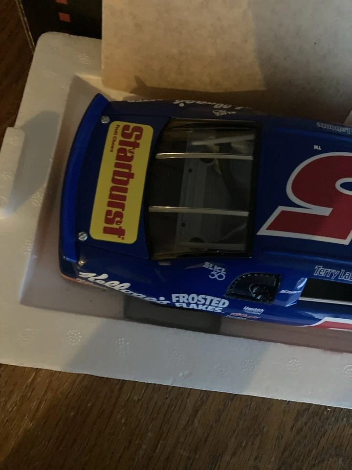 NICE 1997 ERTL Prestige Series 1/18 Terry Labonte #5 Tony the Tiger Monte Carlo - Image 4 of 4