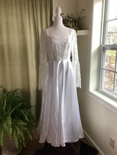 Beautiful Handmade Wedding Dress With Lace Top And Sleeves