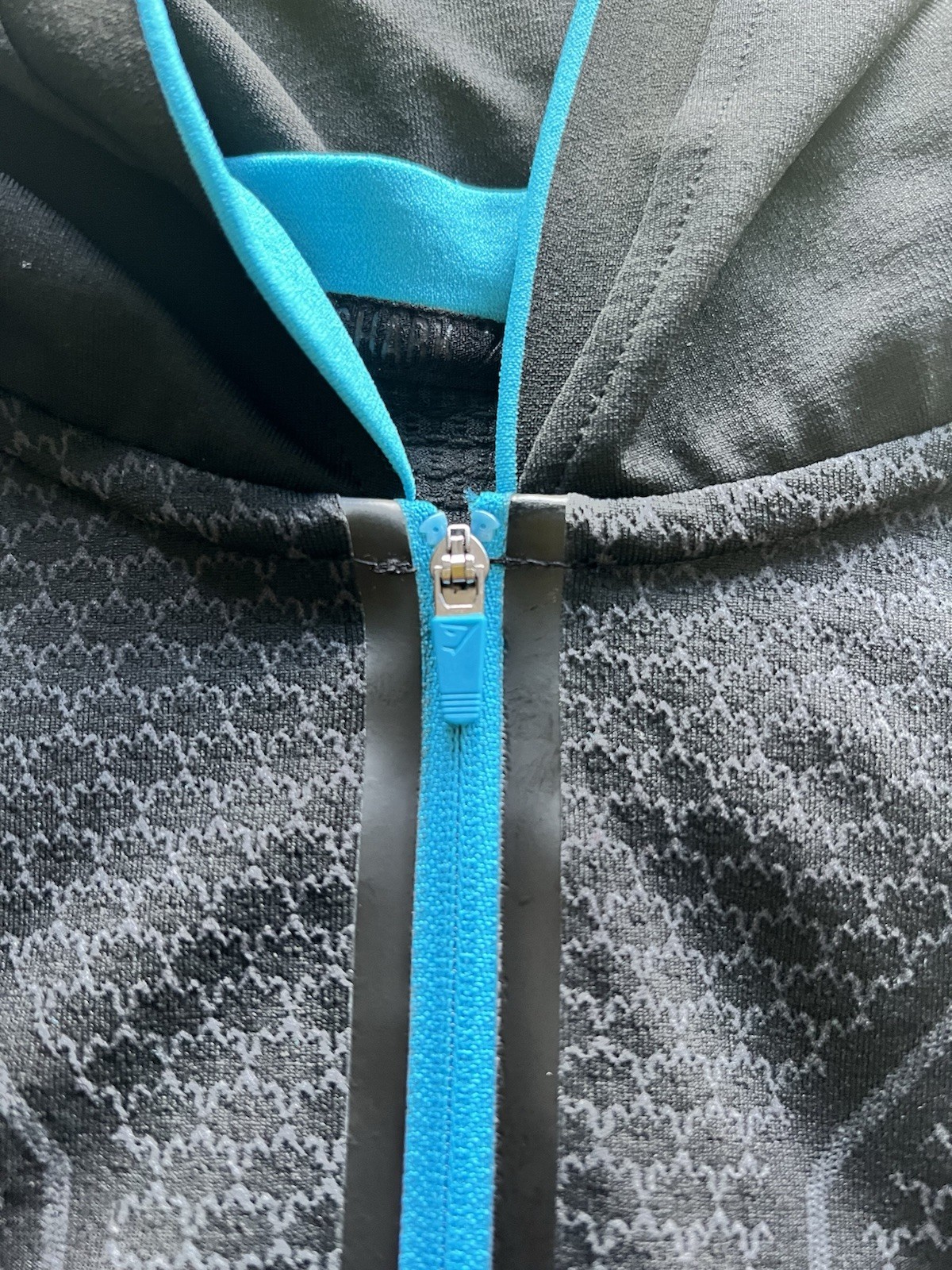 Gymshark Compression Fit Workout Hoodie – Onyx V1 Style – Black – Size L image 3