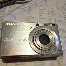 Sony Cyber-shot DSC-S750 Compact Camera Silver 7.2MP 3x Zoom 2.5in USB
