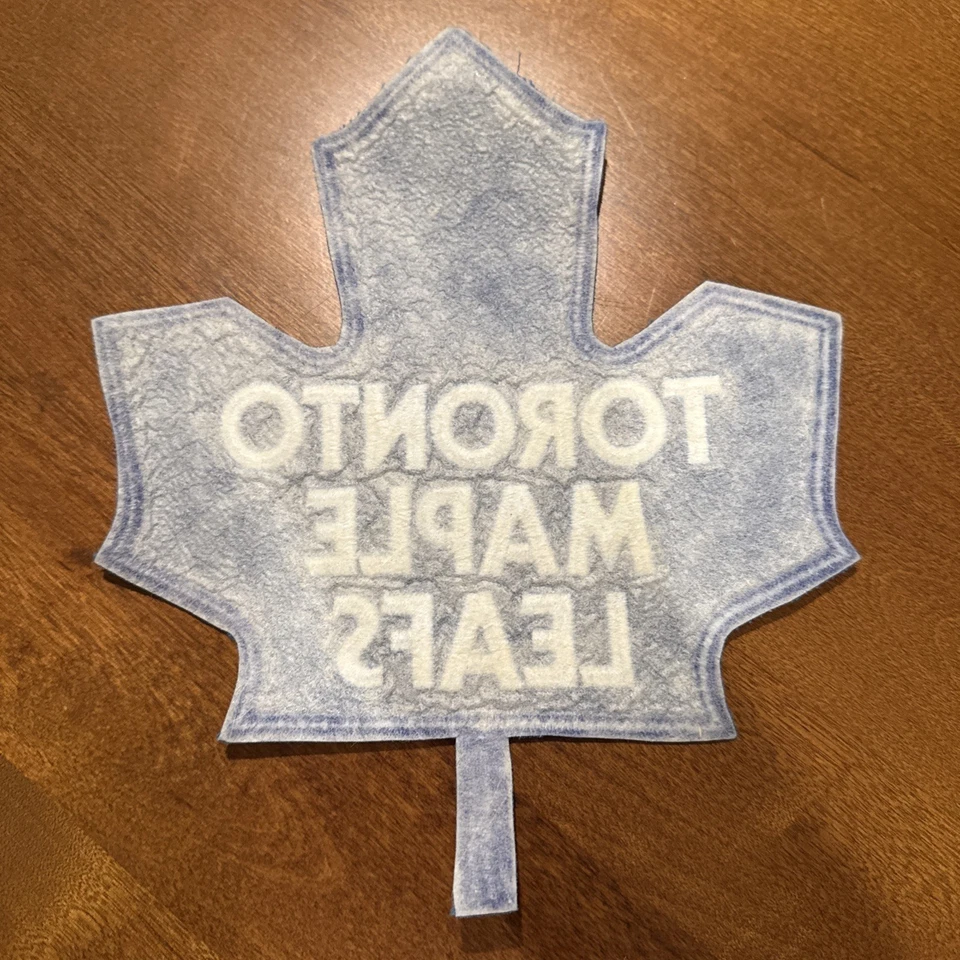 Toronto Maple Leafs Jersey Crest Patch Blue - Image 2 of 2