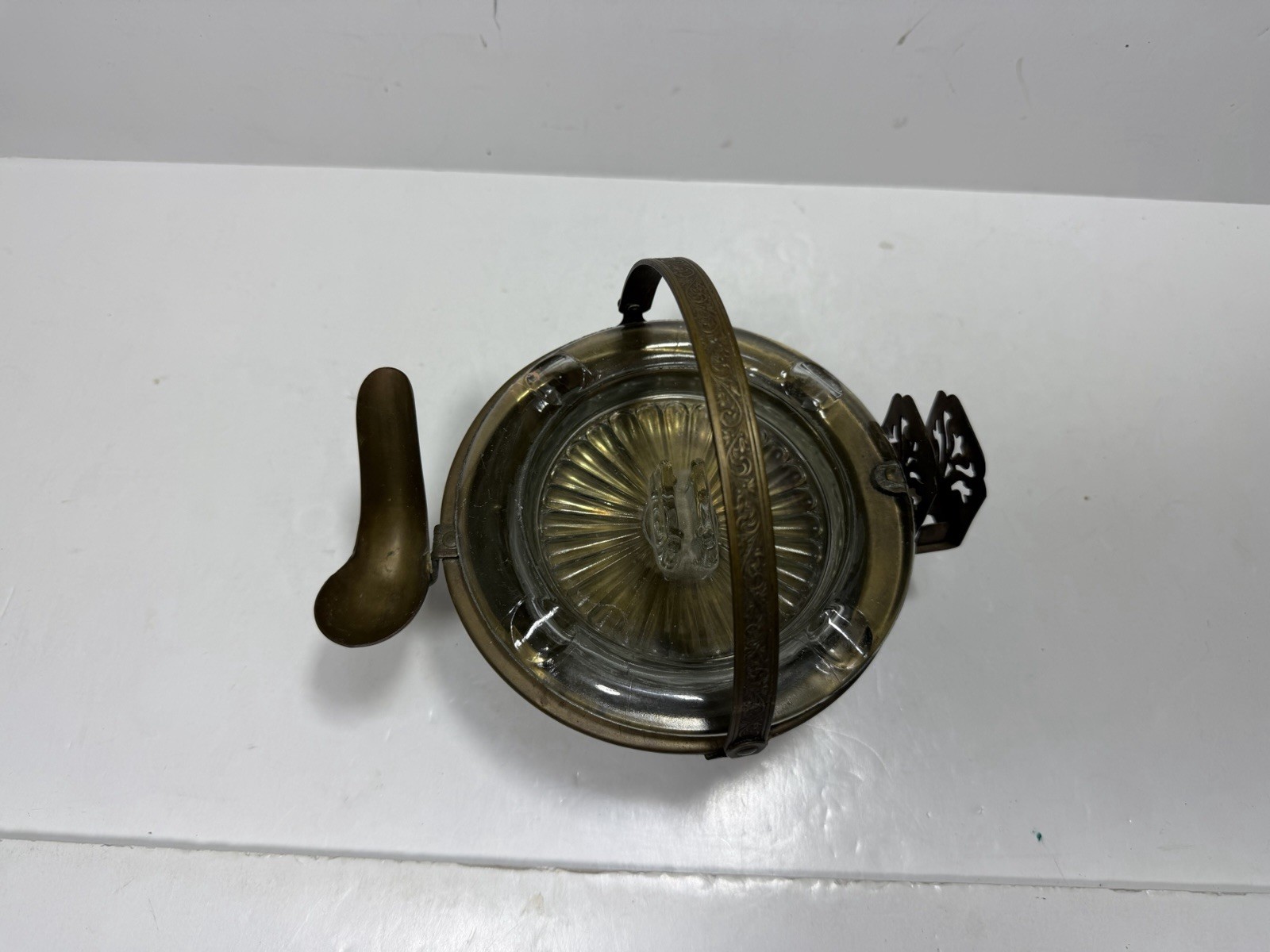 Vintage Brass Ashtray With Pipe & Matches Holder Glass Tray Insert (79)