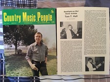 TOM T HALL - 1970 VINTAGE UK ARTICLE - CLIPPING / CUTTING