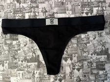NWT Victoria's Secret VS LOGO Shine Patch cotton Logo Thong Panty Black Medium M