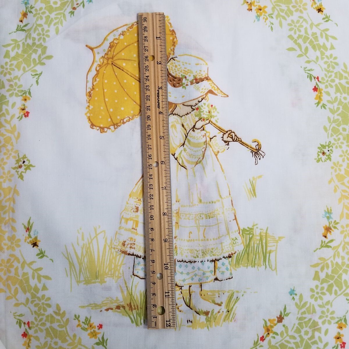昭和レトロ　カーテン　未使用　ホリーホビー　HOLLY HOBBIE 貴重 昭和レトロ カーテン 未使用 ホリーホビー HOLLY HOBBIE 貴重