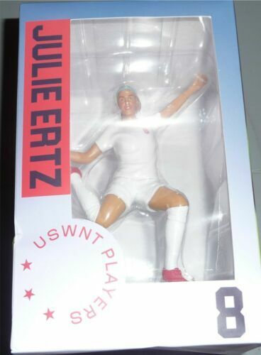 US Damen Fußball Julie Ertz Sammlerfigur #8 oder Christen Presse #23 Neu im Karton - Bild 3 von 4