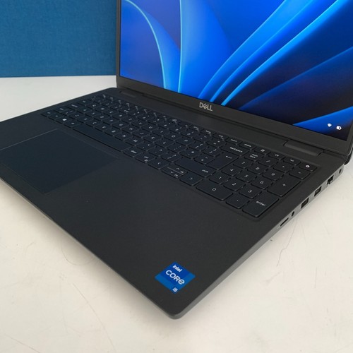 Dell Latitude 3520 Laptop, i5-1135G7, 16GB RAM, 256GB SSD Win 11, *Hinge Issue* - Picture 4 of 9