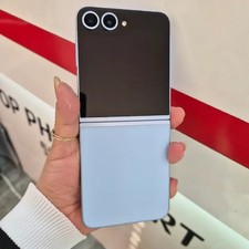 Samsung Galaxy Z Flip6 256GB Blue Pre-Owned Smartphone