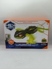 HEX BOTS Wall Crawler Gecko, Rechargeable Remote Control Robot Kids Toys, Climbs
