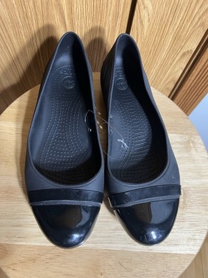 Crocs Women's Cap Toe Ballet Flats Featuring A Sleek Black Rubber Body Size 8