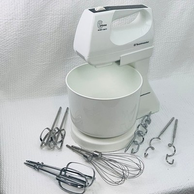 Toastmaster 6 Speed Heavy Duty Stand Mixer Bowl 10 Attachments Vintage White