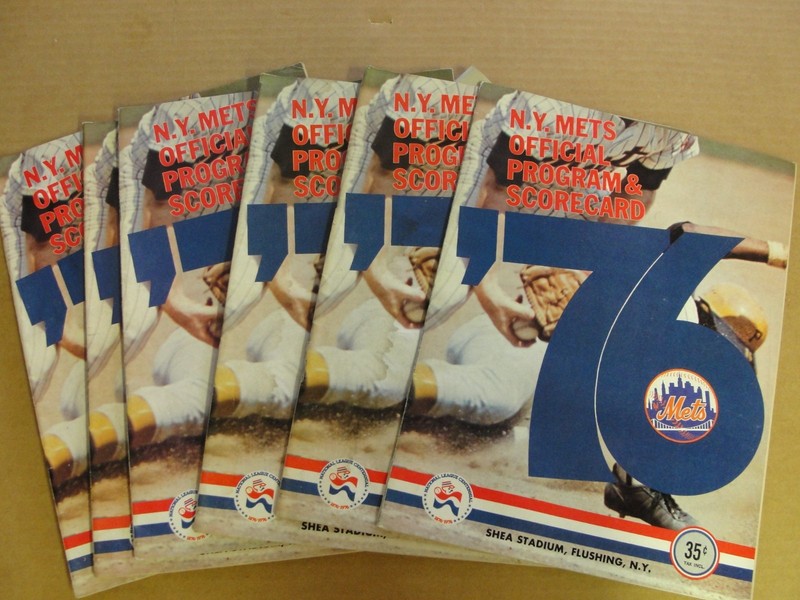 Group of 12 NY METS 1976 MLB Official Program & Scorecards Shea Stadium