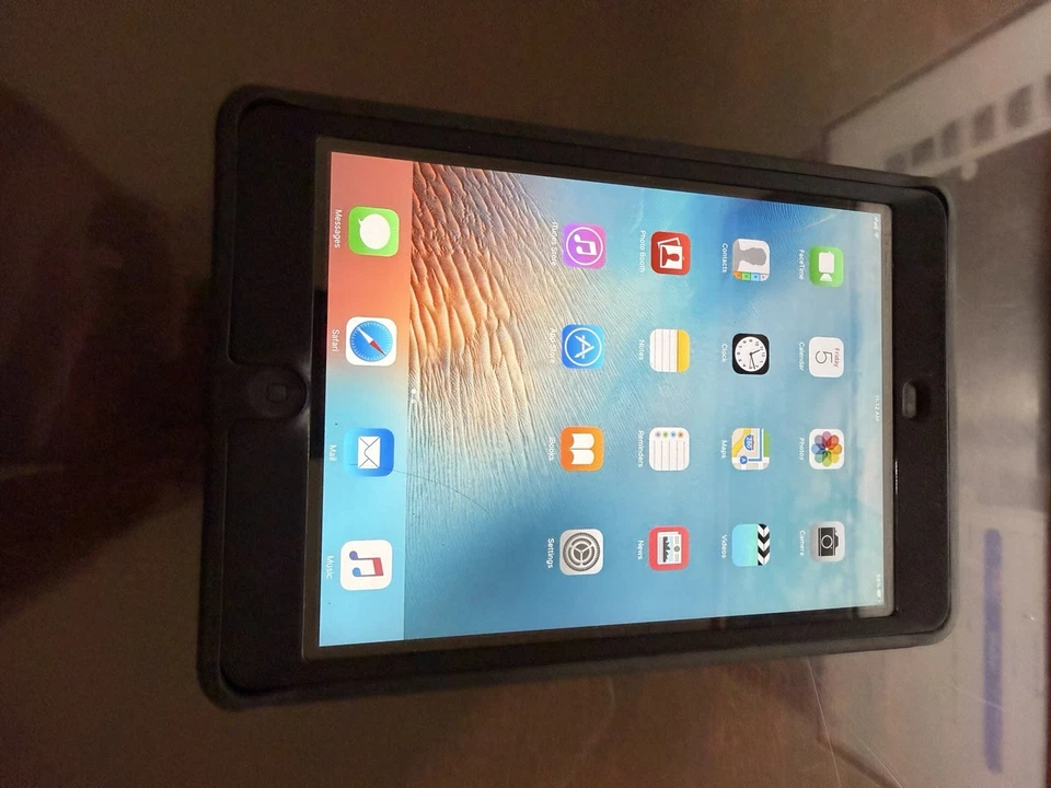 Apple iPad mini 7.9" 16GB Space Gray MF432LL/A WiFi Only - Image 4 of 4