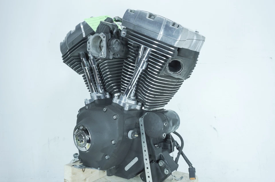 2007 Harley Dyna FXDBI Street Bob OEM EFI Twin Cam 96 Engine Motor 19587-07 22K — 第 4/4 张图片