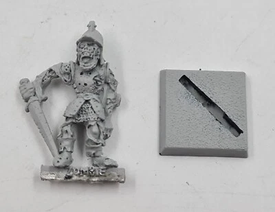 Zombie Warrior Vampire Counts Undead  Warhammer Fantasy metal classic - Bild 1 von 2