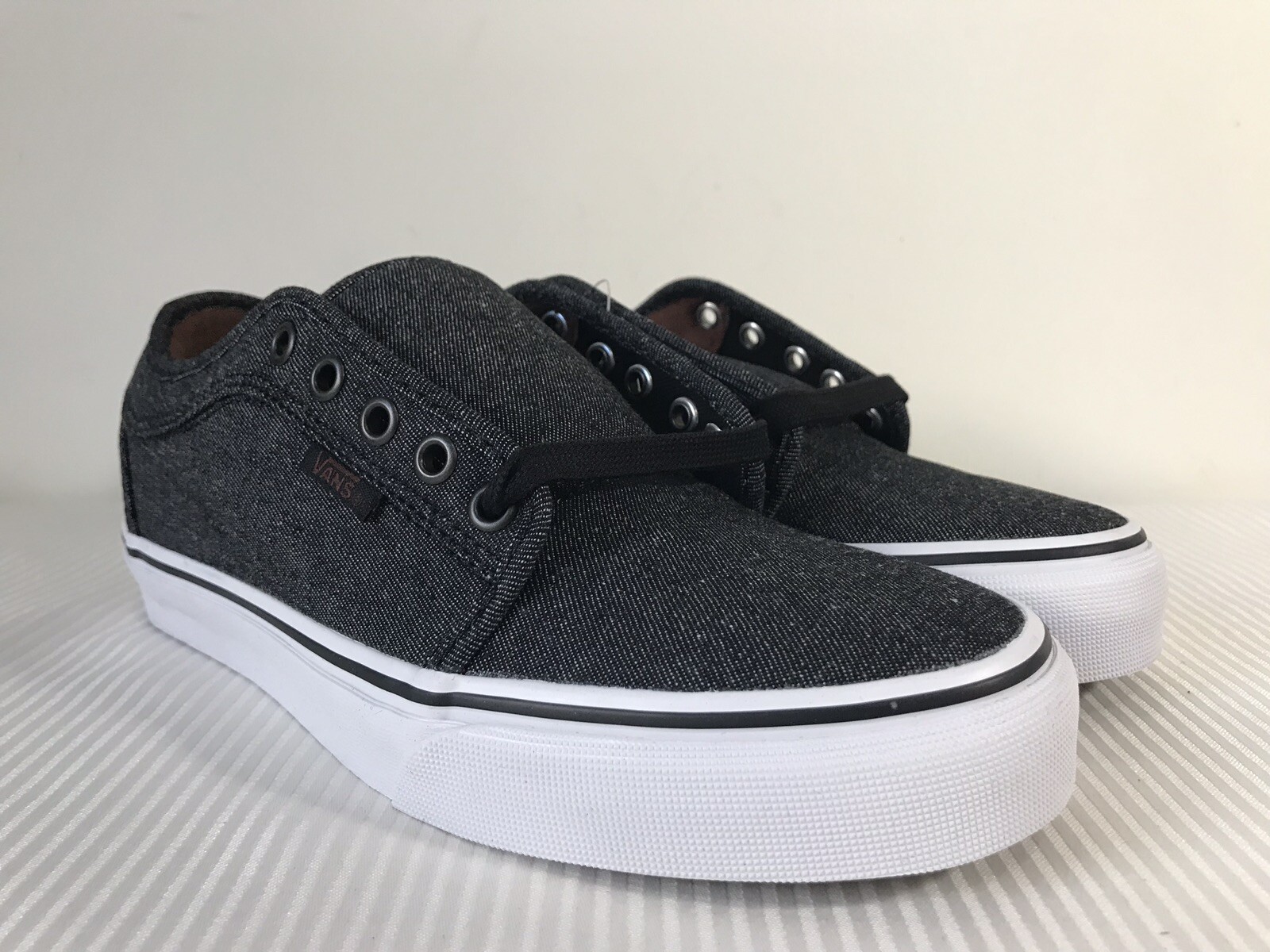 vans chukka low pro black