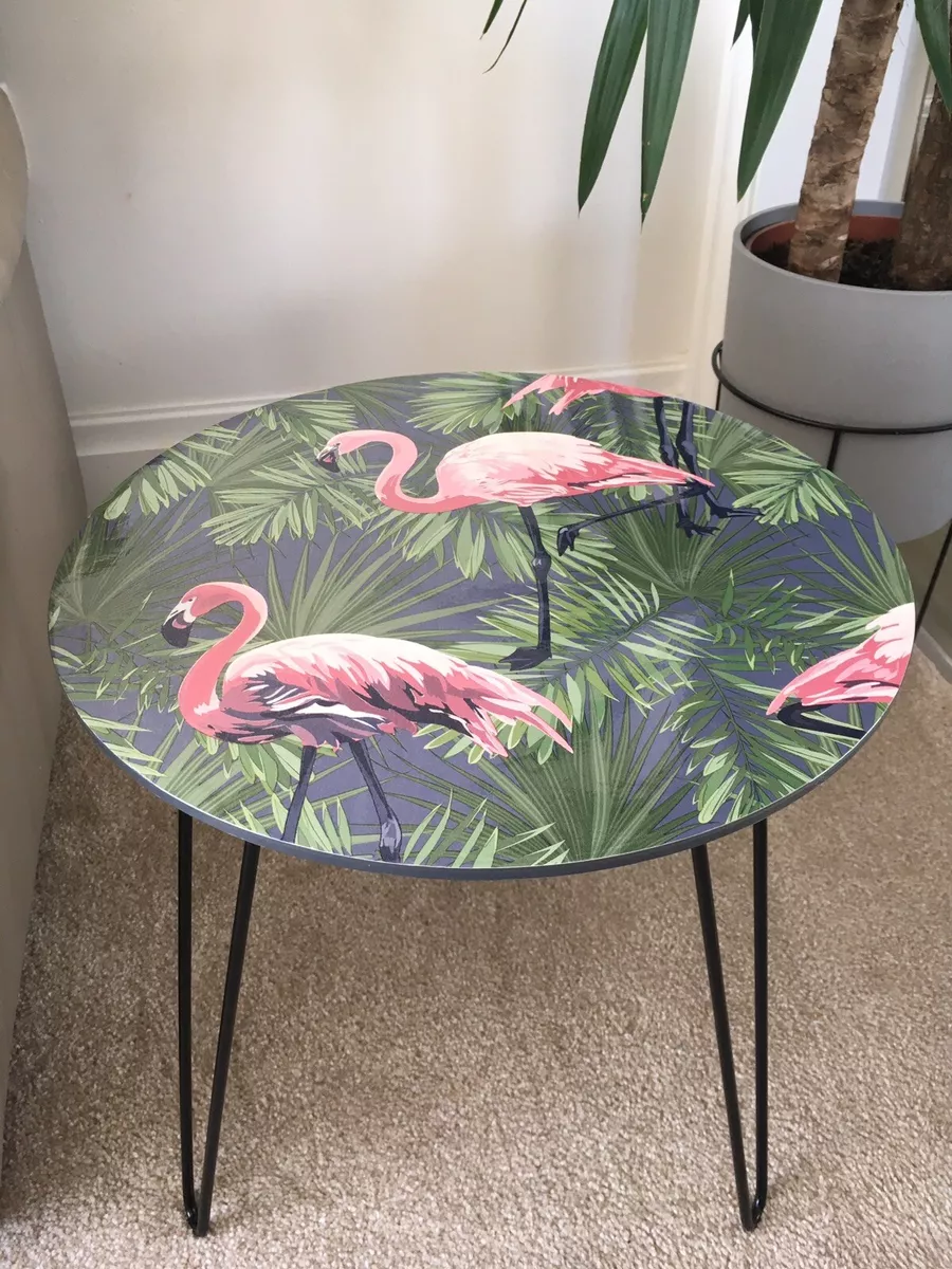 Flamingo side sale table