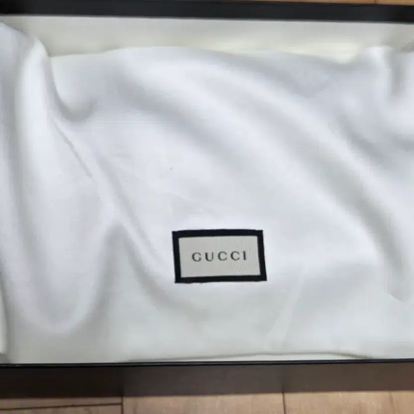 Gucci Matelasse Mini Crossbody Bag - Excellent Condition thumbnail 4