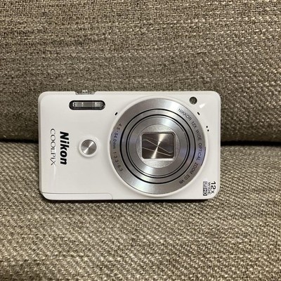 Nikon COOLPIX S6900 16.0MP Flip Screen Digital Camera Japanese