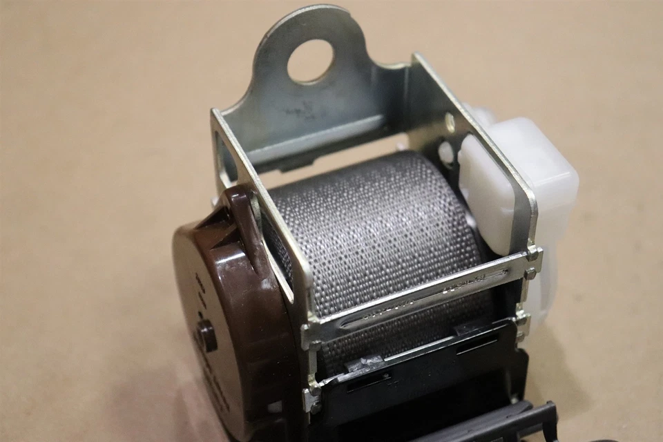 Натяжитель заднего ремня безопасности 03–04 Ion 15887942 Saturn GM от оригинального производителя - Изображение 3 из 4