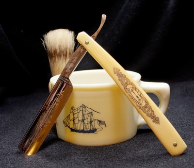 Vintage Wade & Butcher Sheffield 11/16 Straight Razor Special Hollow Ground Box