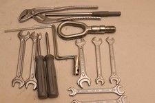 Bmw Genuine Tool Kit E30 E31 E32 E34 E36 E28 E39 E38 Oem Heyco 5.6.7 Series Oem Bmw Genuine Tool Kit E30 E31 E32 E34 E36 E28 E39 E38 Oem Heyco 5.6.7 Series Oem