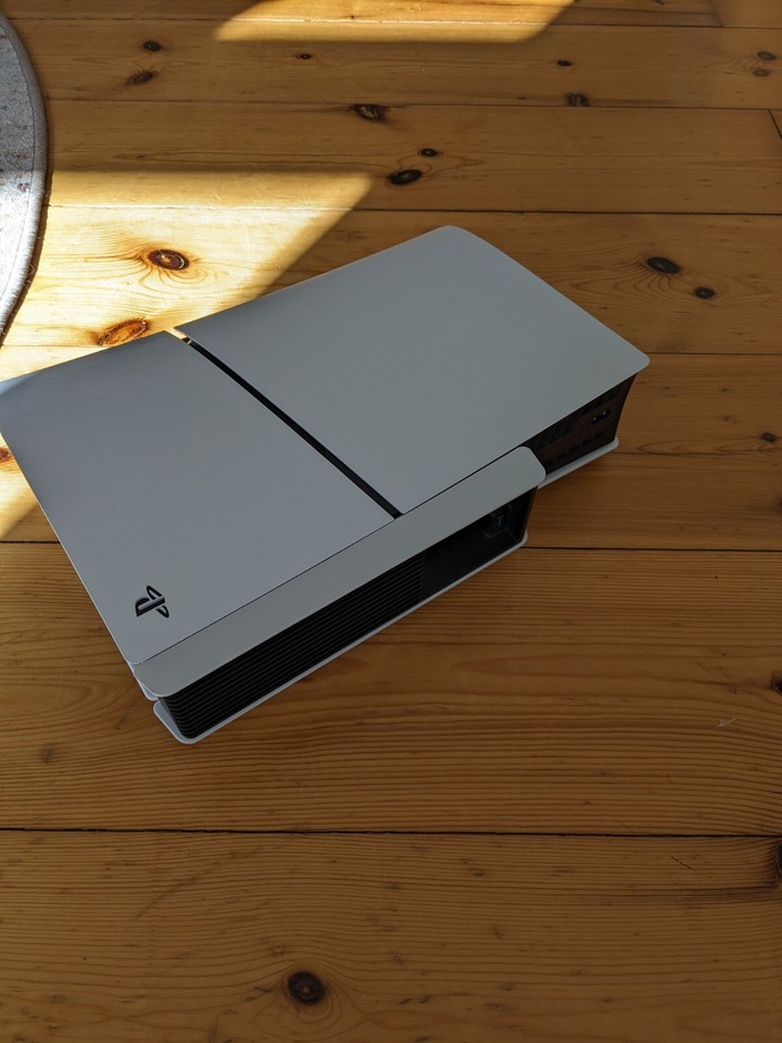 Sony PS5 Slim, Disk, BluRay Edition 1TB (Controller, Ufc5 & Cooling