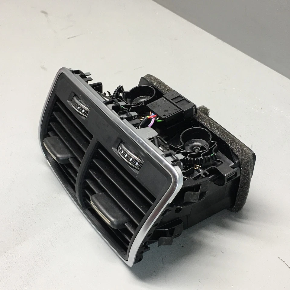 Audi A6 Quattro 2012-2018 consola central rejilla de ventilación de aire trasera OEM Foto 2 de 4