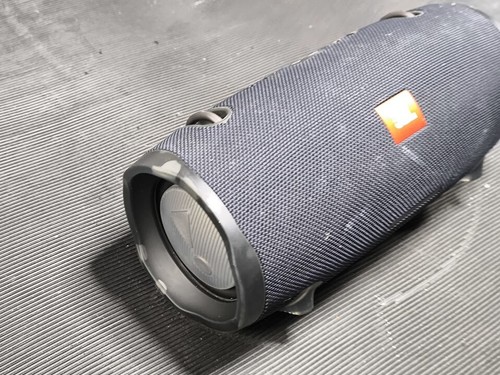 JBL Xtreme 2 Portable Speaker - Used, Signs of Wear, No Accessories - Afbeelding 3 van 6