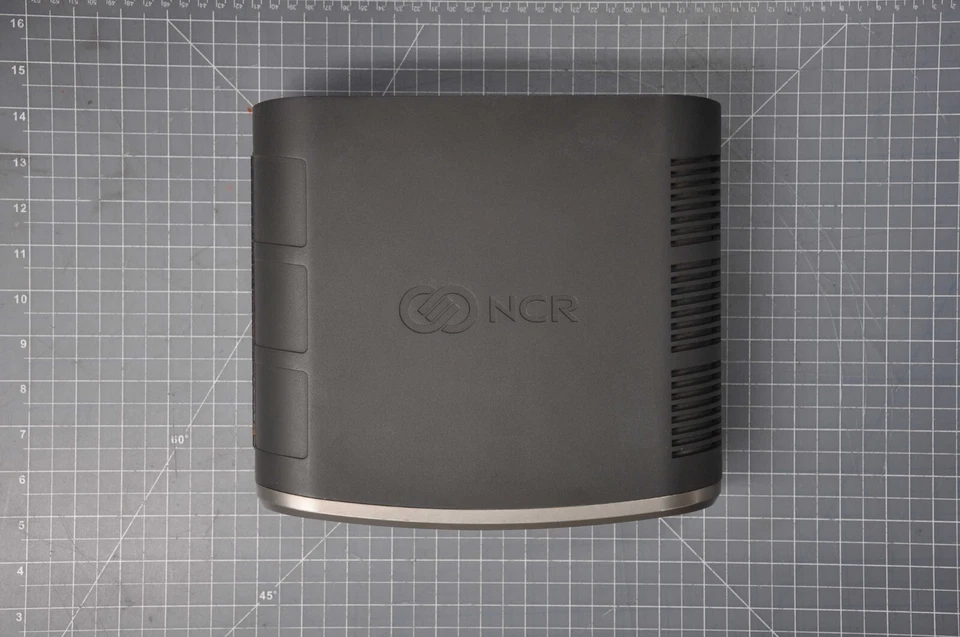 NCR 7601 Real Point of sale terminal 60 Dual Core 2.3 GHz Grade B 7601-3000-8801 - Image 2 of 4