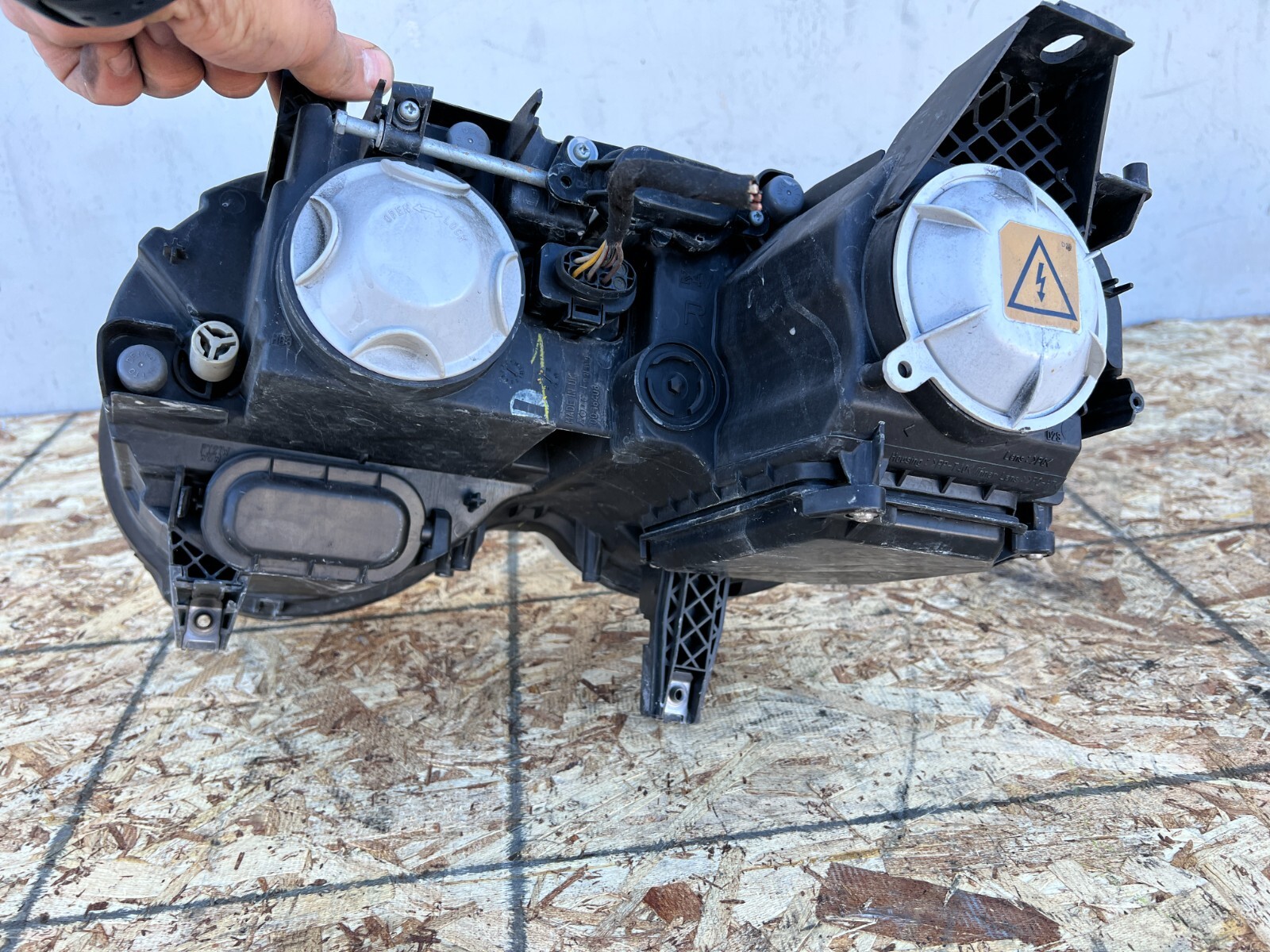 RIGHT HEADLIGHT XENON COMPLETE BENTLEY FLYING SPUR GT GTC (2004-2012) OEM