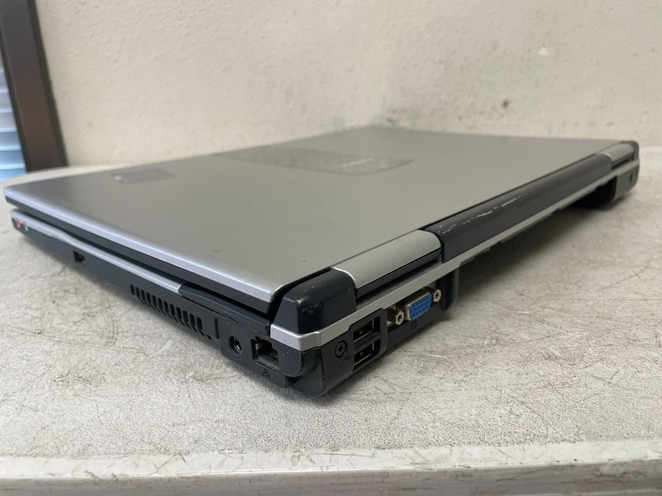 Portátil Everex Step Note NC1610 modelo VA250E Foto 3 de 4