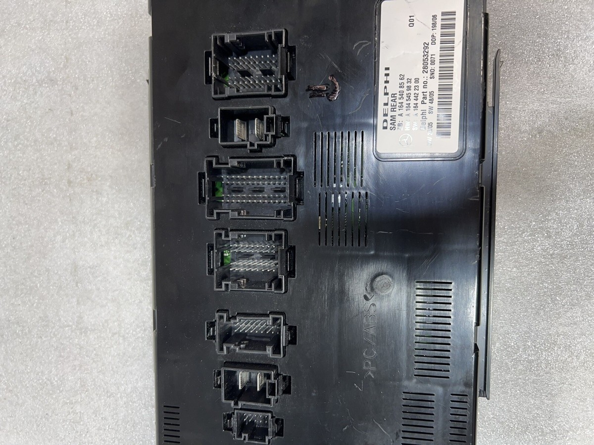 06-12 Mercedes Benz W164 W251 ML GL Rear SAM Control Module  