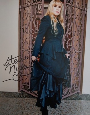 Stevie Nicks Fleetwood Mac signed Autogramm Foto COA 