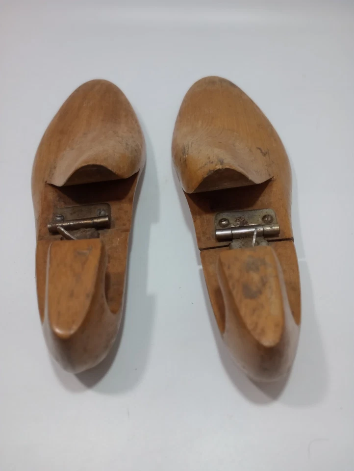 Vintage Wooden Shoe Trees Pair Adjustable Shoe Stretchers Steampunk - Image 4 of 4