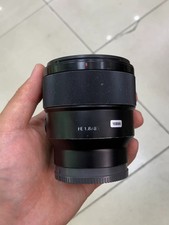 Sony FE 85mm f/1.8 SEL85F18 Full Frame E-Mount Prime Portrait Lens