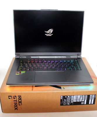 ASUS ROG Strix G16 (2025) G614 - (AMD Ryzen 9-8940HX, 1TB, 32GB, RTX 5060)