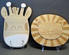 Giraffe and Lion Wooden Wall Hangings for Child's Room
