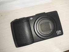 RICOH GR Digital III 10.0MP Compact Digital Camera - English language  90% NEW