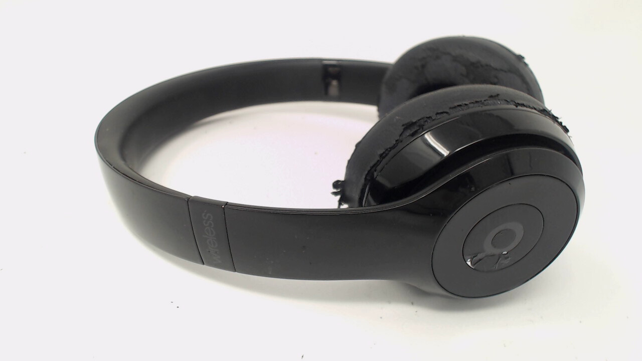 Beats Solo 3 Wireless A1796 Headphones Glossy Black PEELING EAR PADS