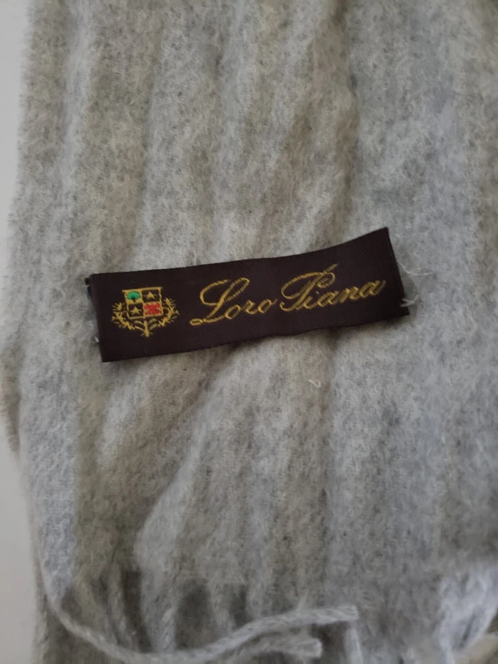 Bufanda Loro Piana 100% gris cachemir hecha en Italia Foto 3 de 4