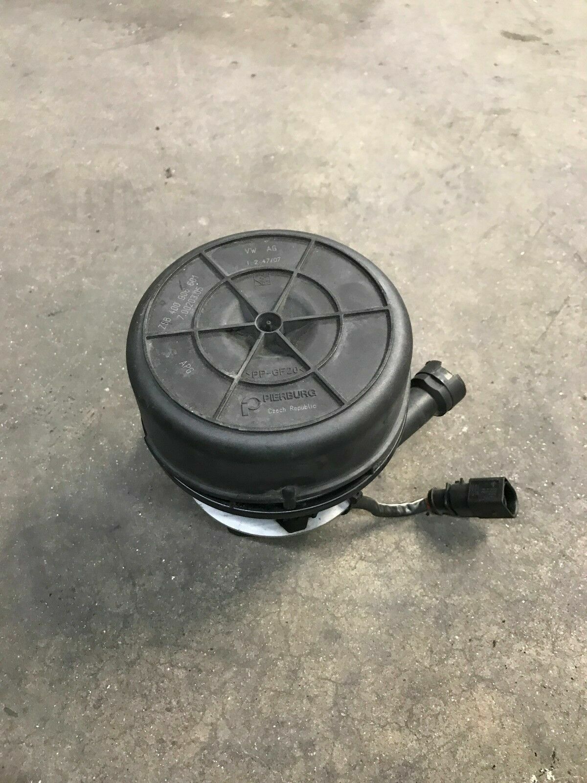 LAMBORGHINI GALLARDO LP550 560 570 SECONDARY AIR PUMP OEM 400906601 