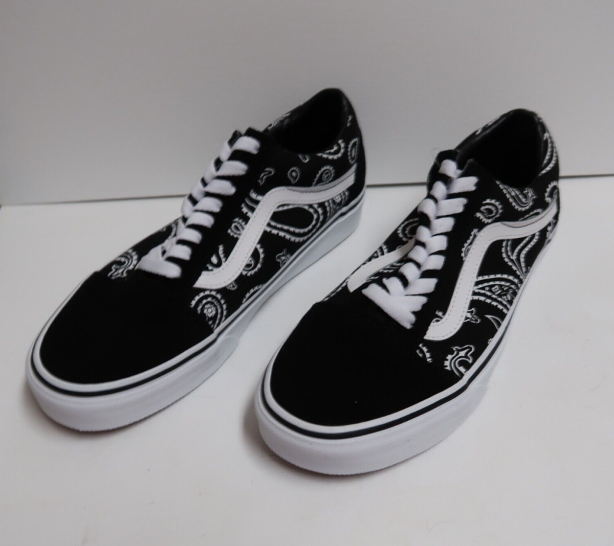 国内配送 VANS OLD SKOOL LITE PAISLEY BLACK/WHITE Vans Old Skool Black&White Canvas & Suede Peace/Paisley M