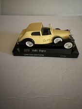 1939 Rolls-Royce Limited Edition 2726 SOLIDO Cream Color 6 X 2 W/Clear Cover ￼￼