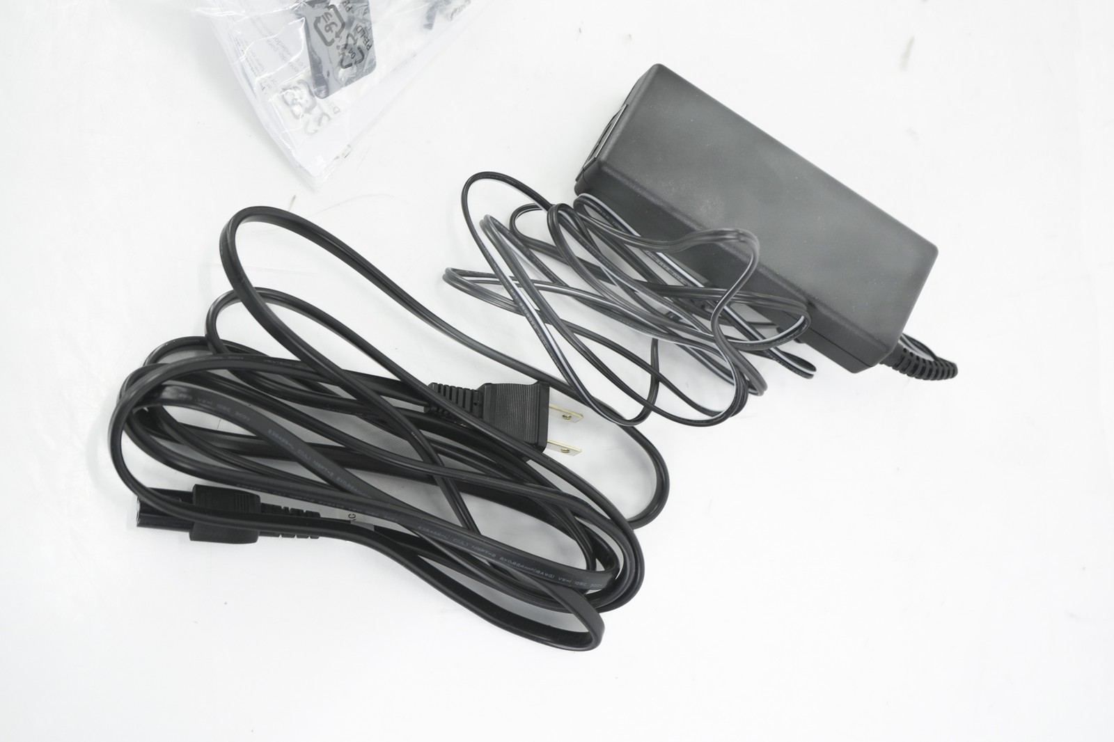 Yamaha Arius YDP-165 Traditional Console Digital Piano With Bench Black Walnut