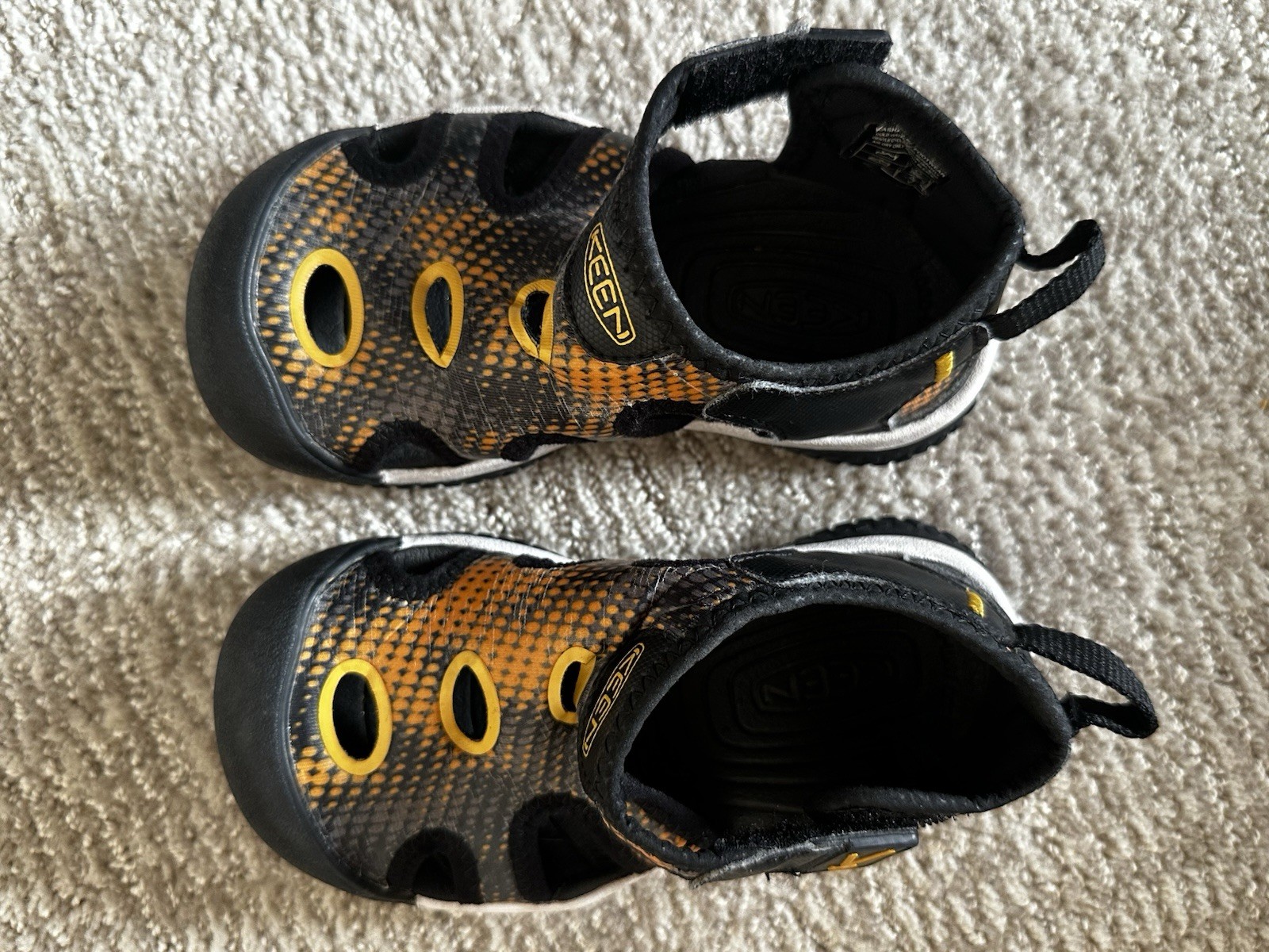 Sandali Keen unisex bambini acqua calzino punta chiusa nero giallo taglia 8 giovani