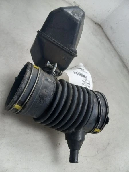 Toyota Sienna L 2014 tubo resonador filtro de aire de 3,5 L  Foto 3 de 4