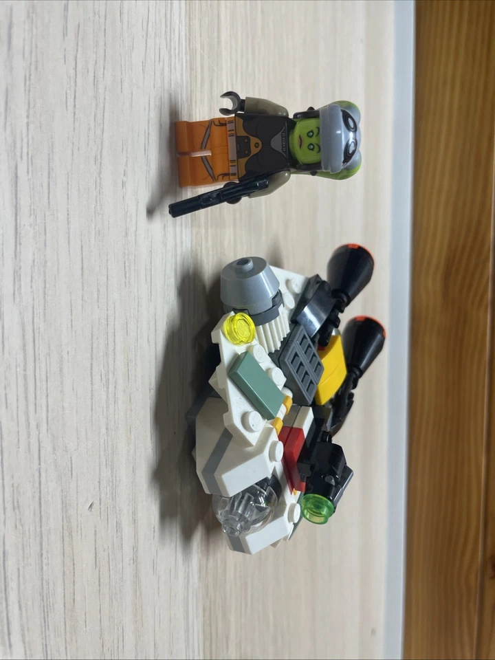 LEGO Star Wars 75127 The Ghost, foto 4 de 5