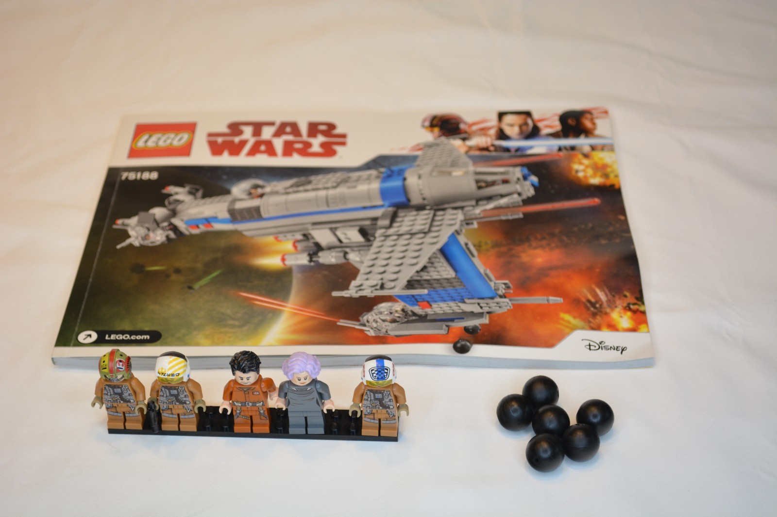 (COMPLETE) LEGO Star Wars 75188 Resistance Bomber